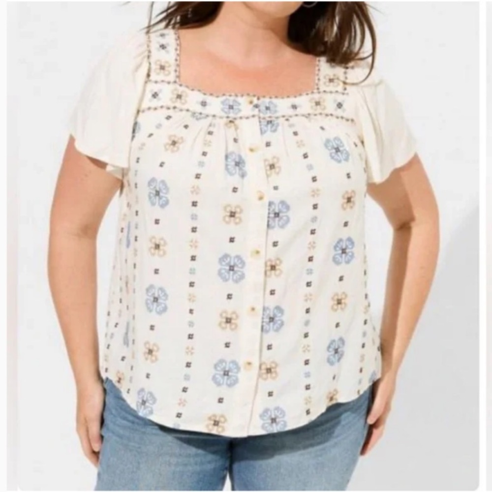 Torrid Cream Floral Embroidered Blouse